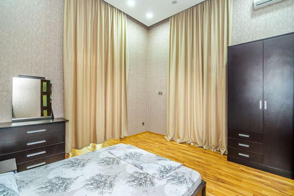 City Center Apartment Баку Экстерьер фото