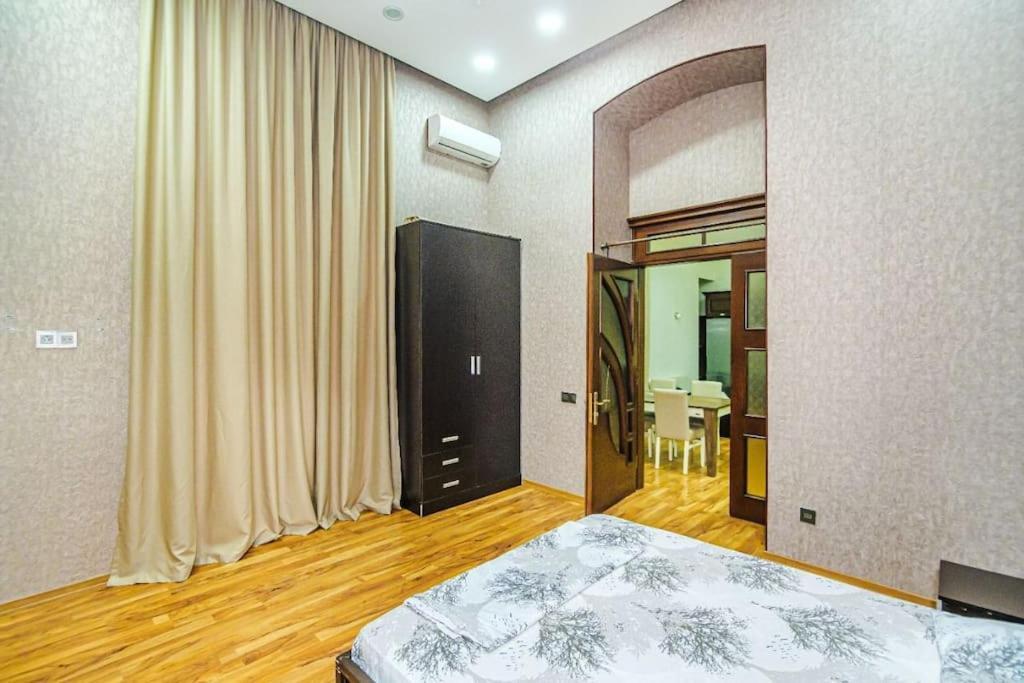 City Center Apartment Баку Экстерьер фото