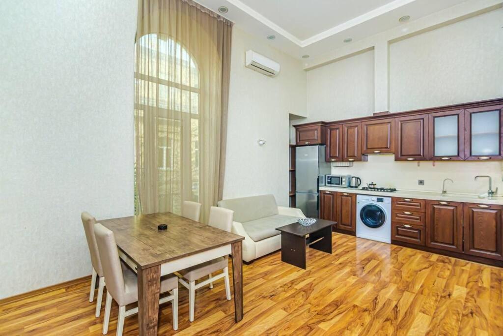 City Center Apartment Баку Экстерьер фото